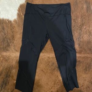 Lululemon Wonder Under Crop Scallop leggings